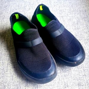 Oofos Oomg Mesh Black Recovery Sneakers 9 / EU 40
